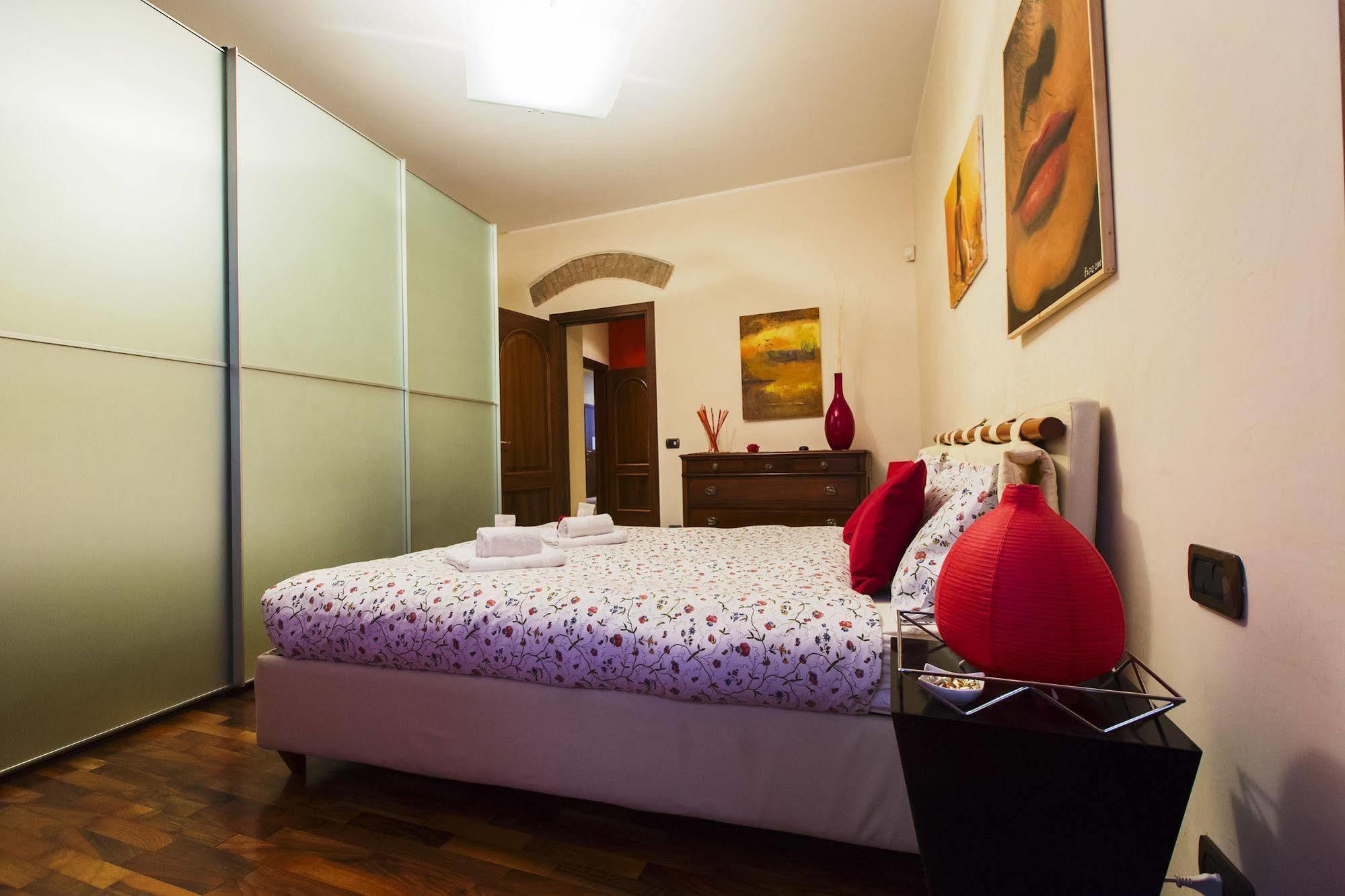 Apartment La Rosa Scarlatta *