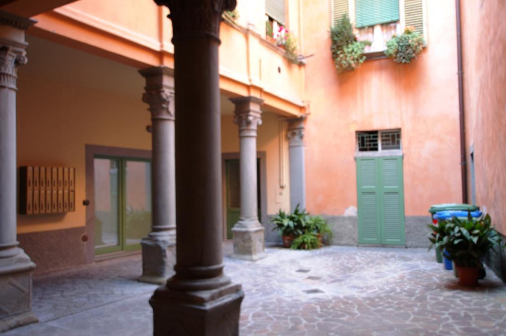 La Rosa Scarlatta Apartment *