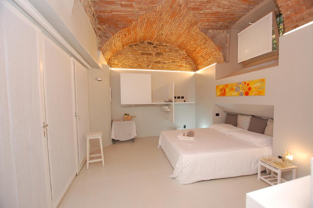 La Rosa Scarlatta Apartment *