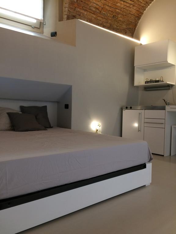 La Rosa Scarlatta Apartment *