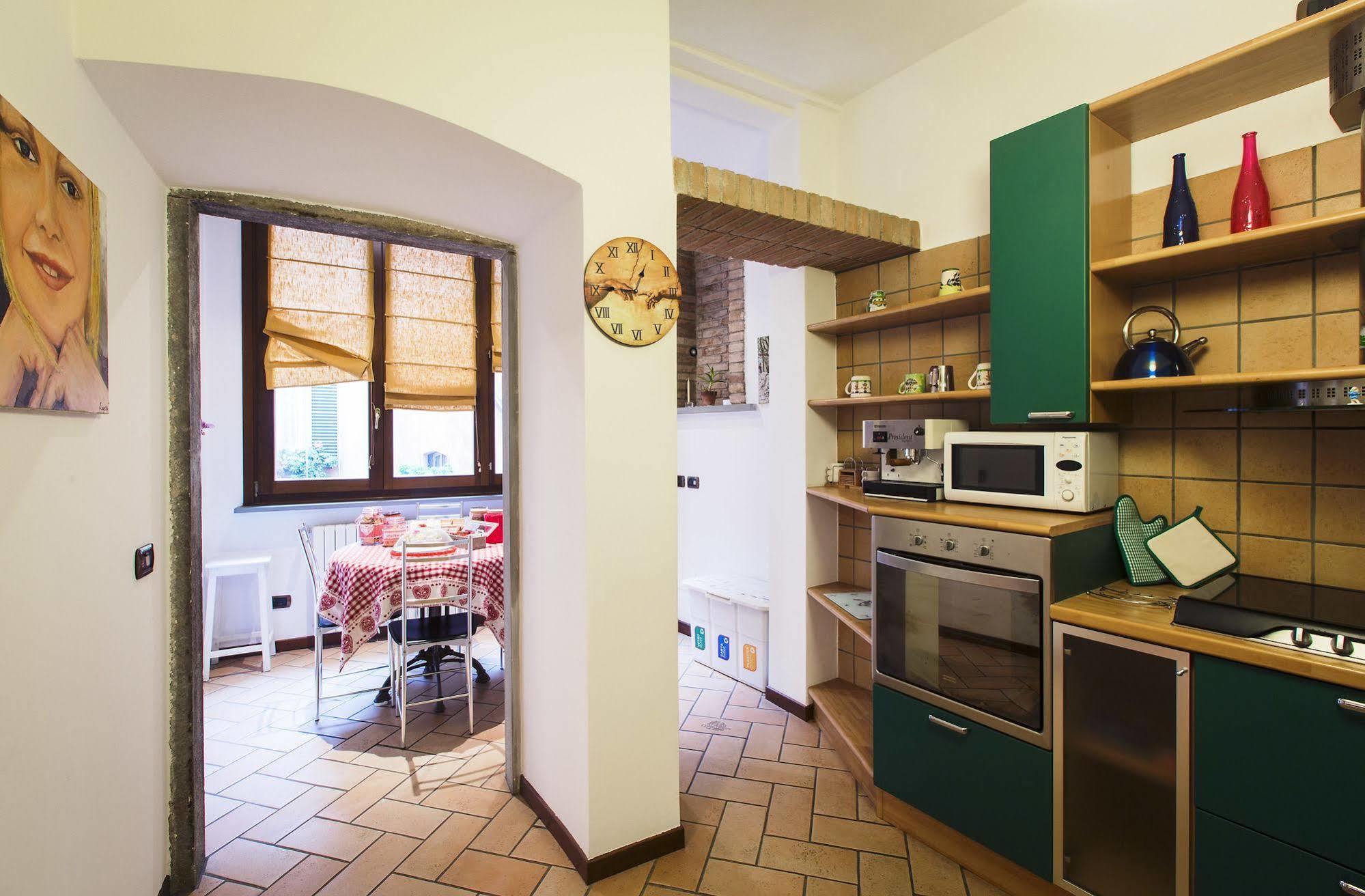 Apartment La Rosa Scarlatta *